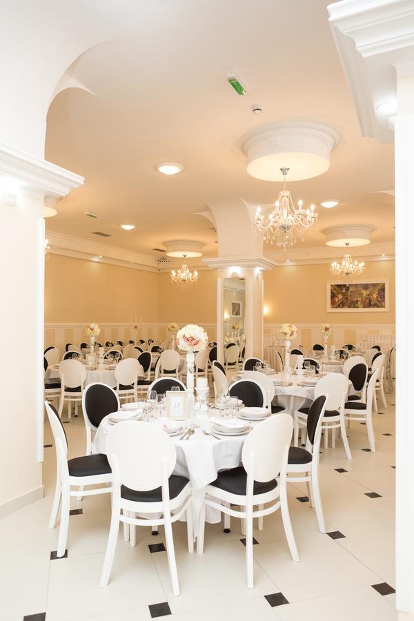 Villa Palace Novi Sad Esterno foto